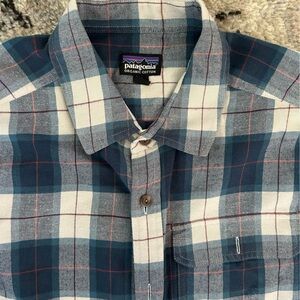 Patagonia Men’s blue and white flannel